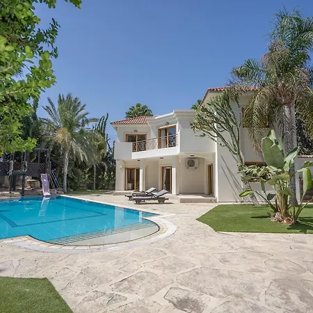 Blue Pearl - 6 Bedroom *