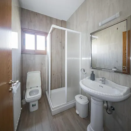 Blue Pearl - 6 Bedroom