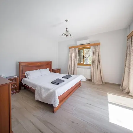 Blue Pearl - 6 Bedroom *