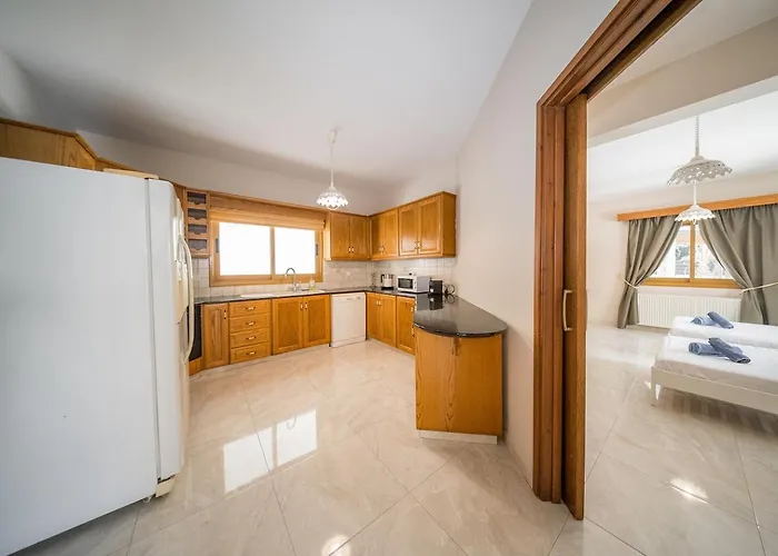 Blue Pearl - 6 Bedroom Vila