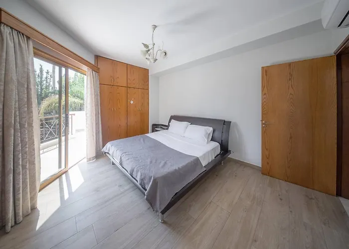 Blue Pearl - 6 Bedroom Vila *