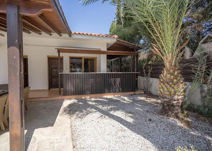 Blue Pearl - 6 Bedroom