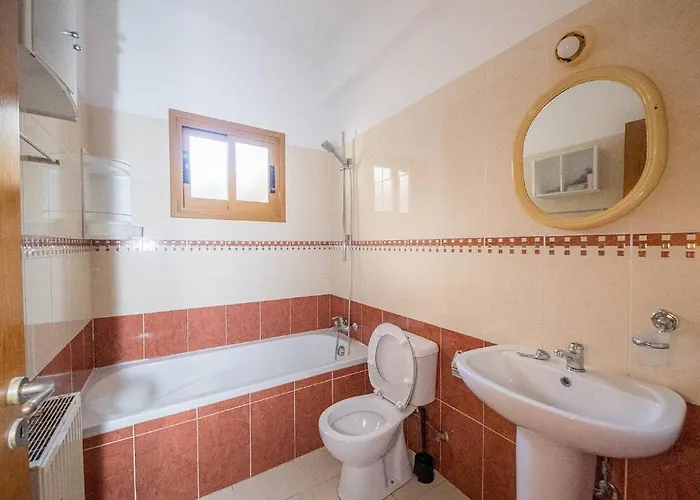 Blue Pearl - 6 Bedroom Vila Pyla