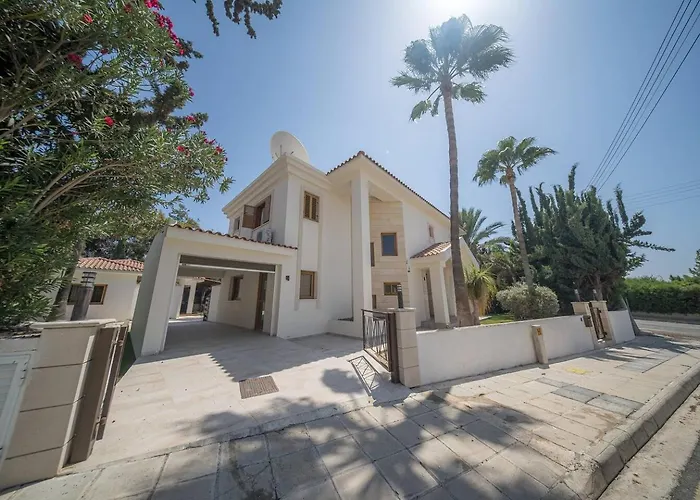 Blue Pearl - 6 Bedroom *